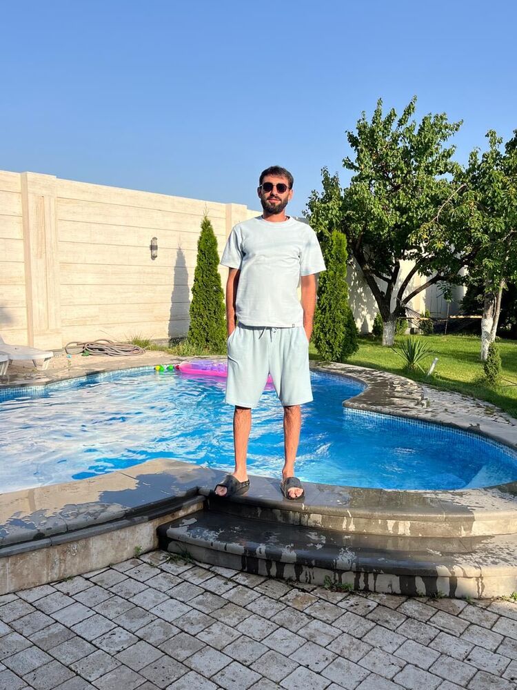  52982597  , 31 ,    -