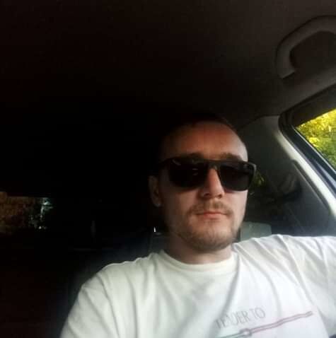  31134157  Sergei, 34 ,    