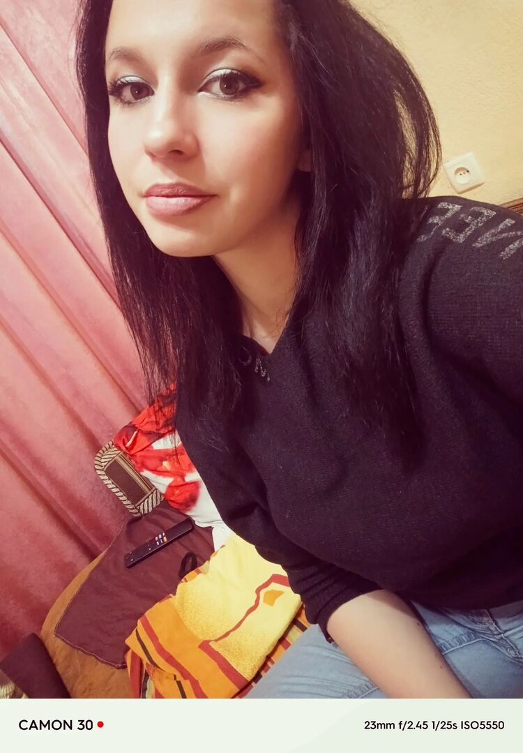  47964777  Vitalina, 26 ,    