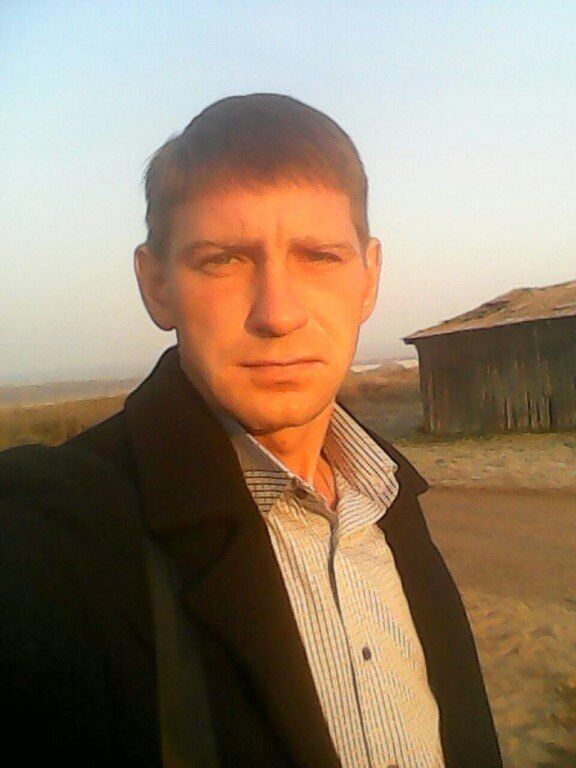  31039597  Eduard, 36 ,    