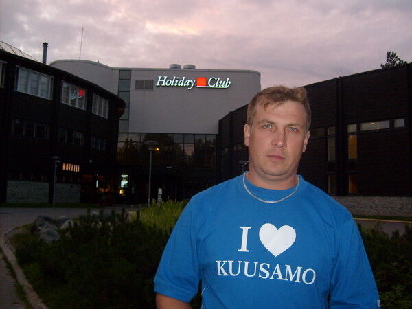  8197087  Andrej, 49 ,     