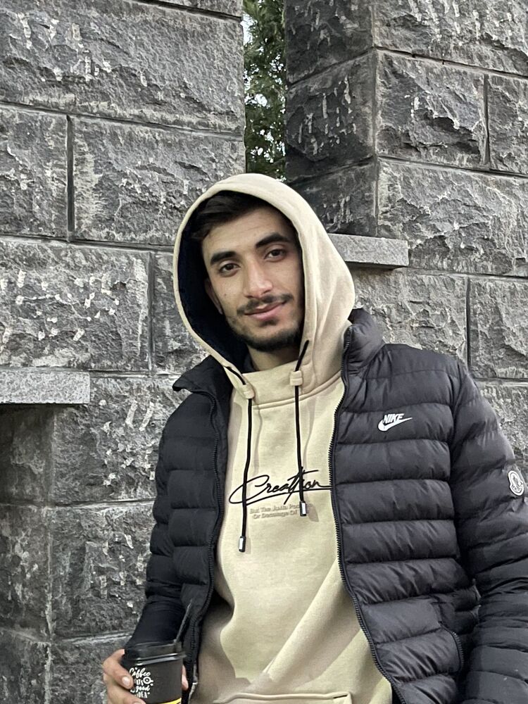  Beirut,   Maher, 22 ,   ,   