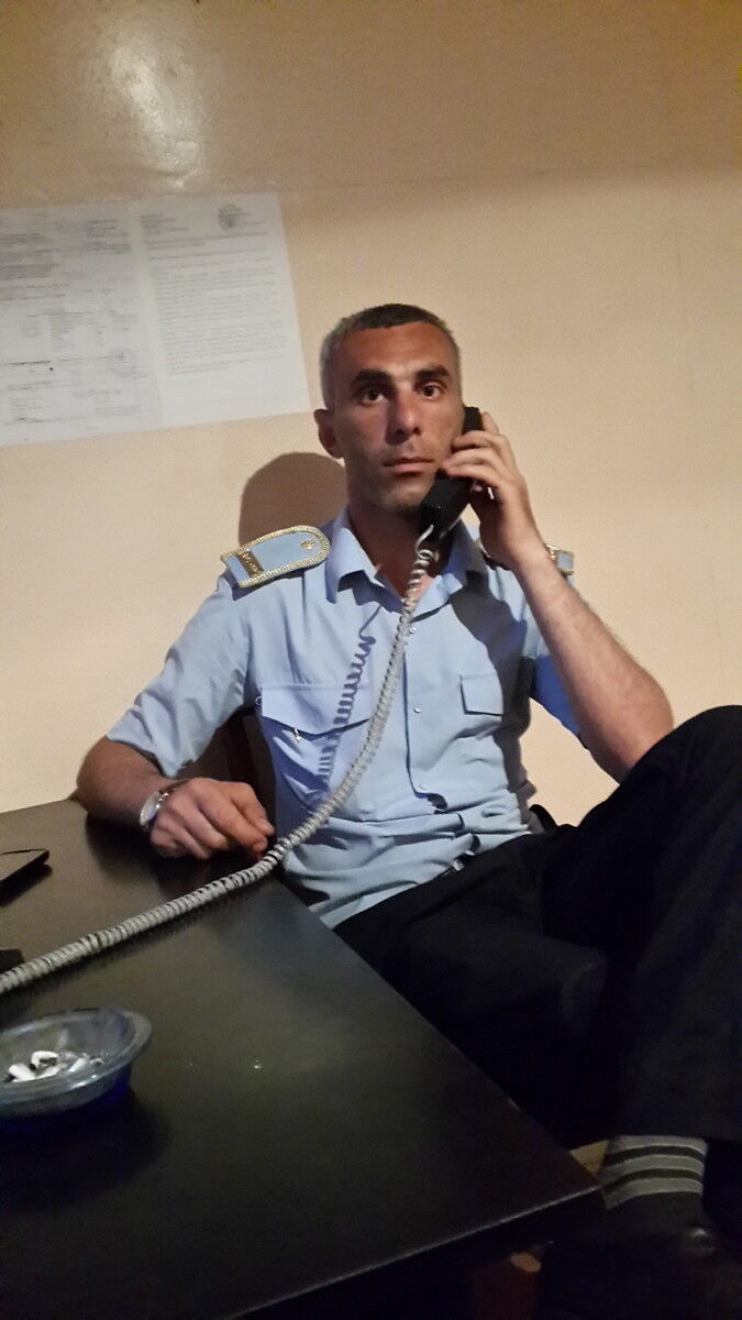  4589877  Bextiyar, 46 ,    