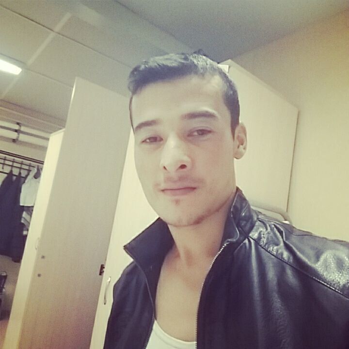  44577057  Dilmurat, 37 ,    