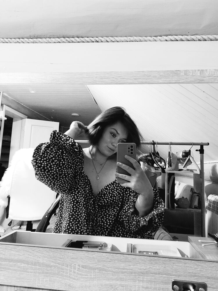  29333277  Valentina, 24 ,    