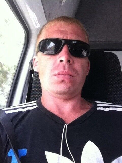  ,   Dmitrii, 37 ,   ,   , c 