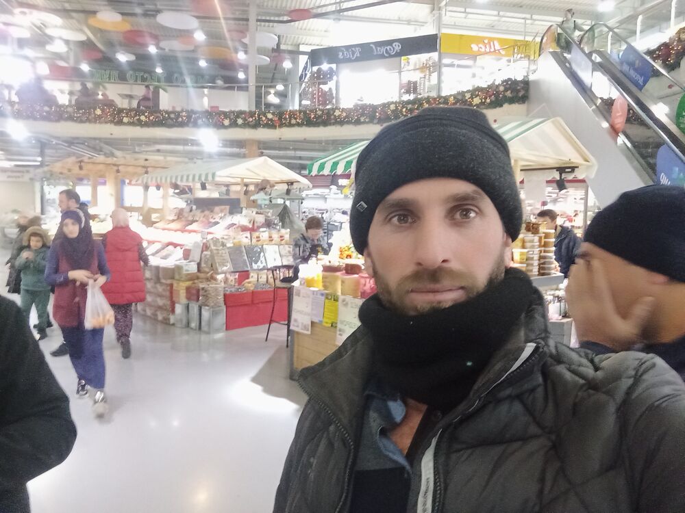  ,   Sadik, 38 ,   ,   