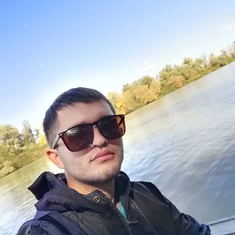  --,   Sasha, 29 ,   ,   