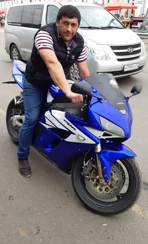  27915177  Elmar, 44 ,    