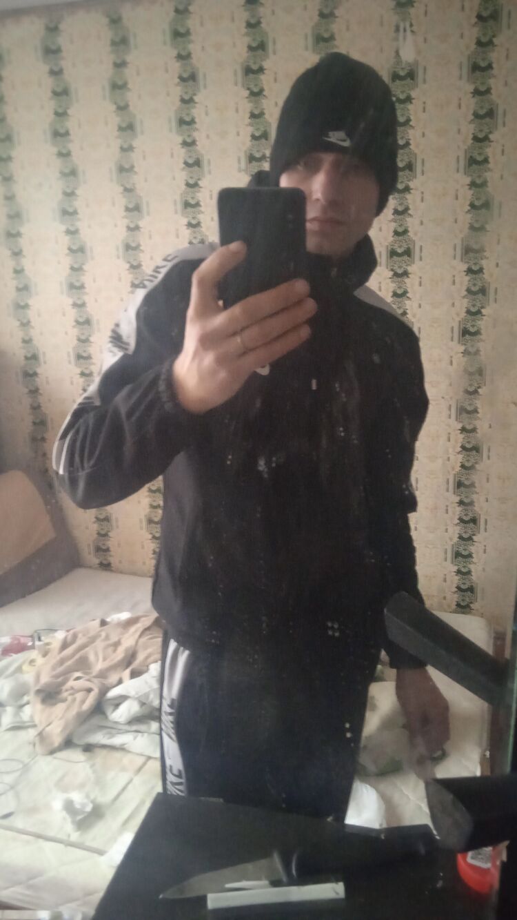  49560657  , 31 ,    -