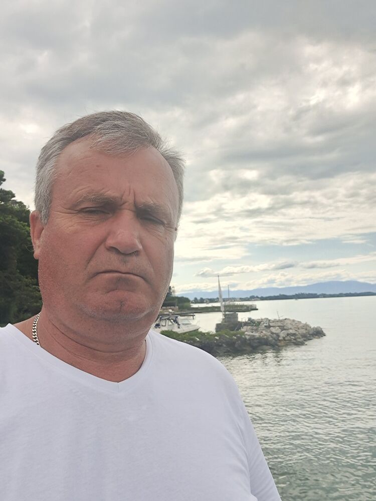  ,   Ion, 52 ,   ,   