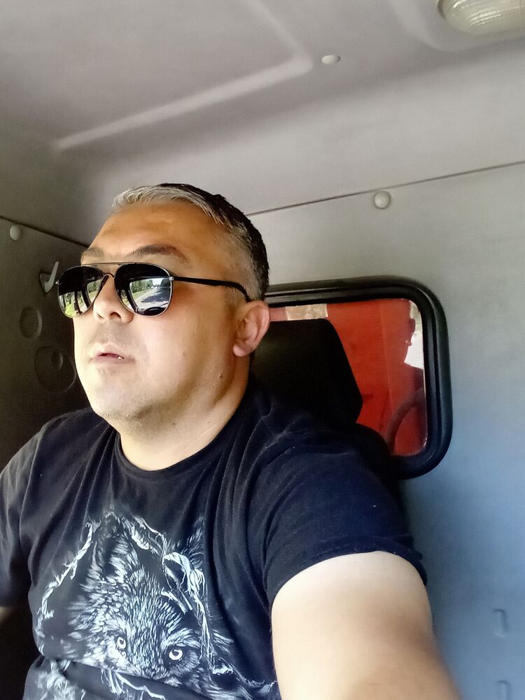 34930357  , 37 ,    