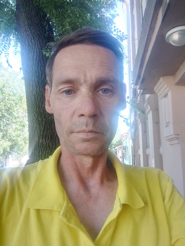  45610037  , 52 ,    