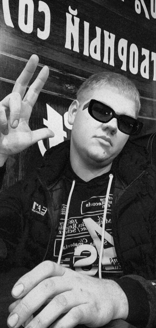  31944097  Dmitry, 27 ,    