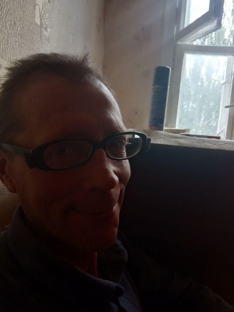  35258007  A ndrey, 51 ,    