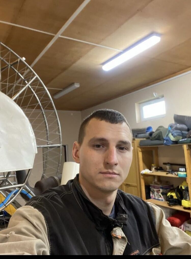  27328237  , 32 ,    