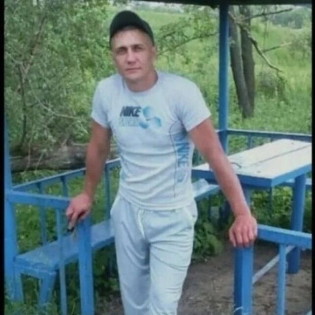  45530377  Valentin, 43 ,    