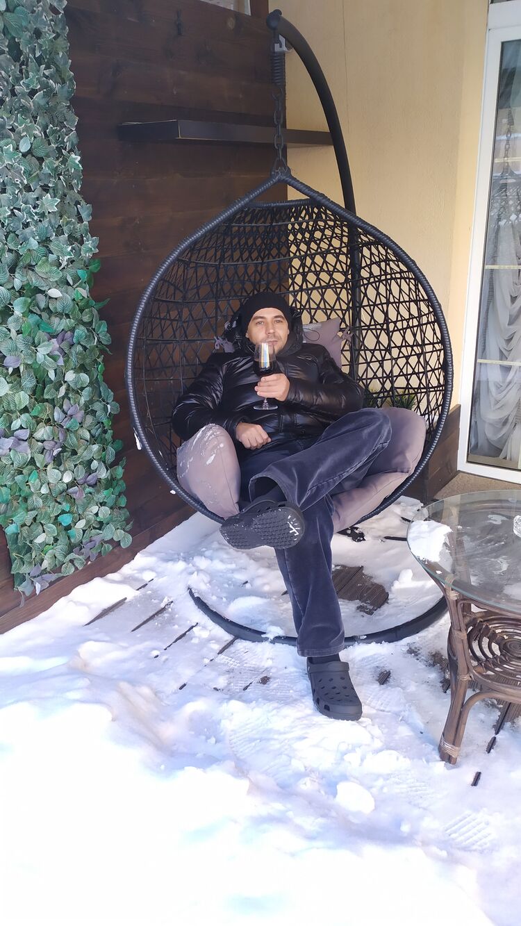  49864677  , 39 ,    
