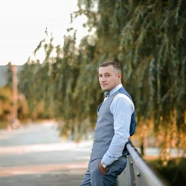  ,   Beka, 32 ,   ,   