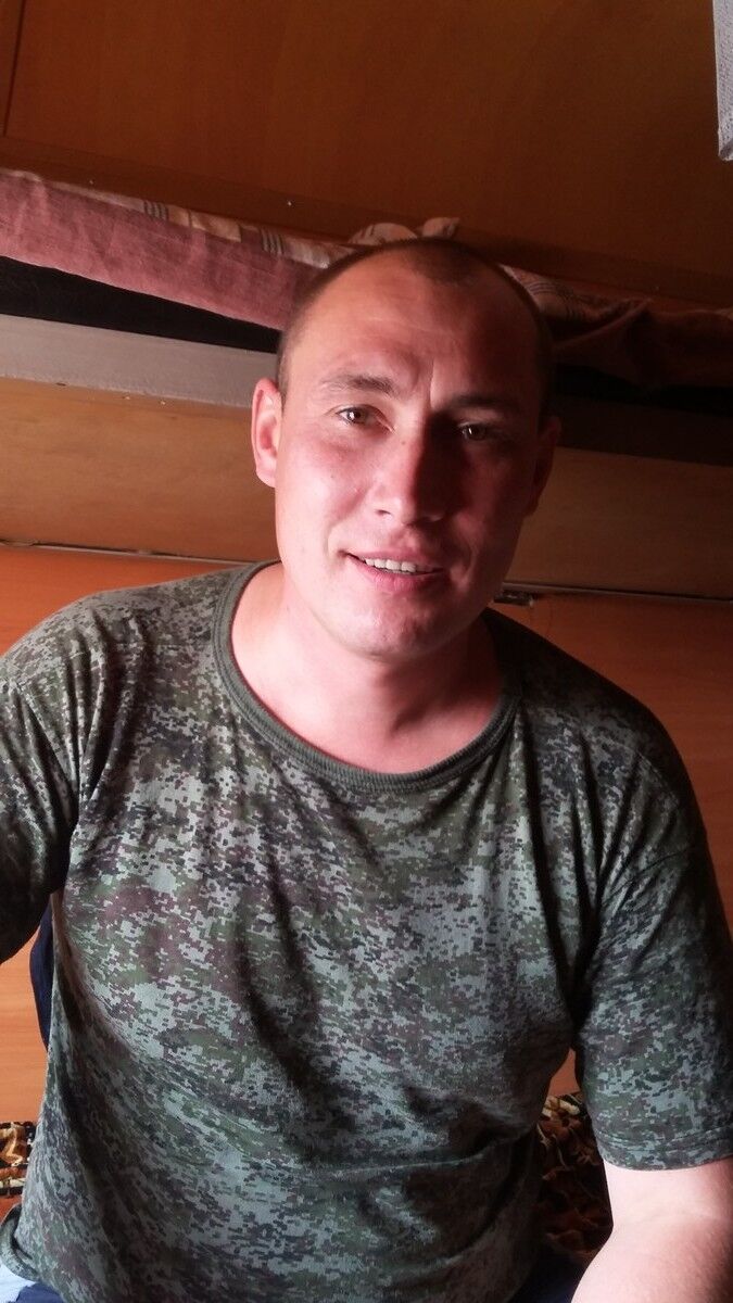  7918117  Evgen, 42 ,    