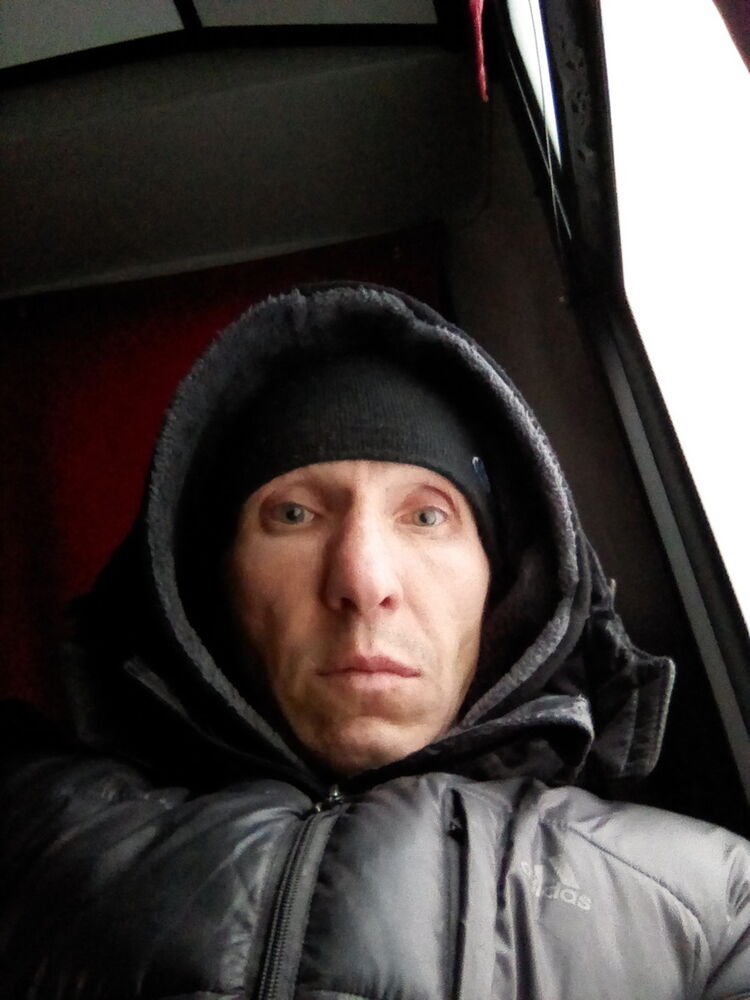  14879357  Oleg, 46 ,    
