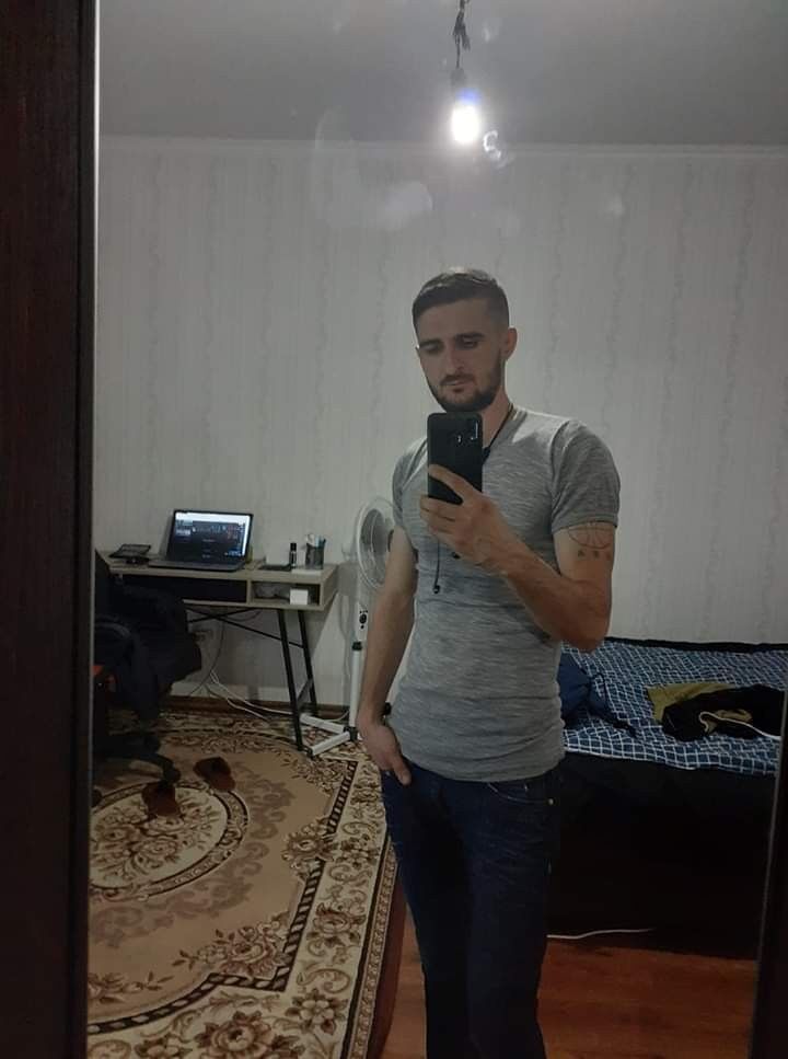  ,   Piotr, 37 ,   ,   , c 