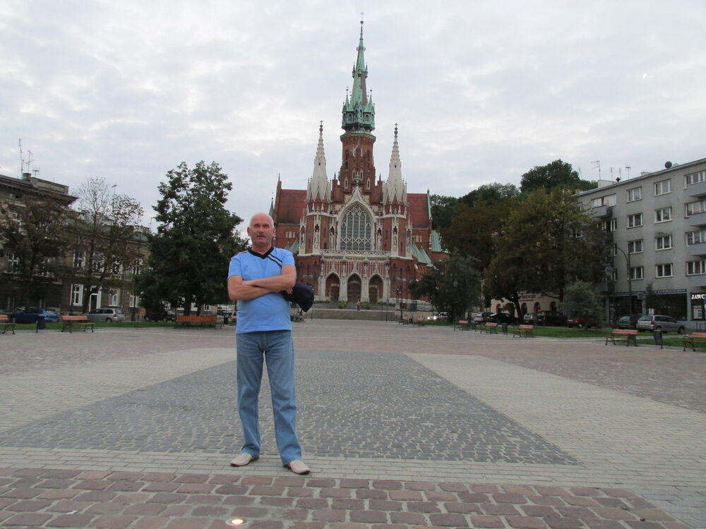  9486637  Andrej, 62 ,    