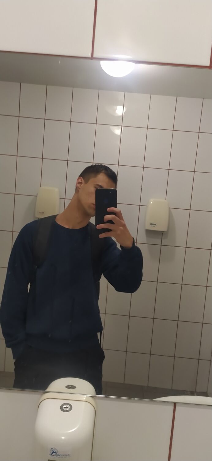  31661187  , 20 ,    