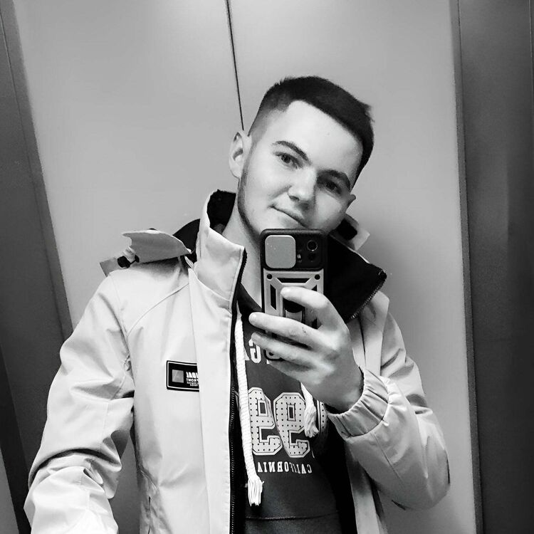  ,   Viorel, 24 ,   ,   