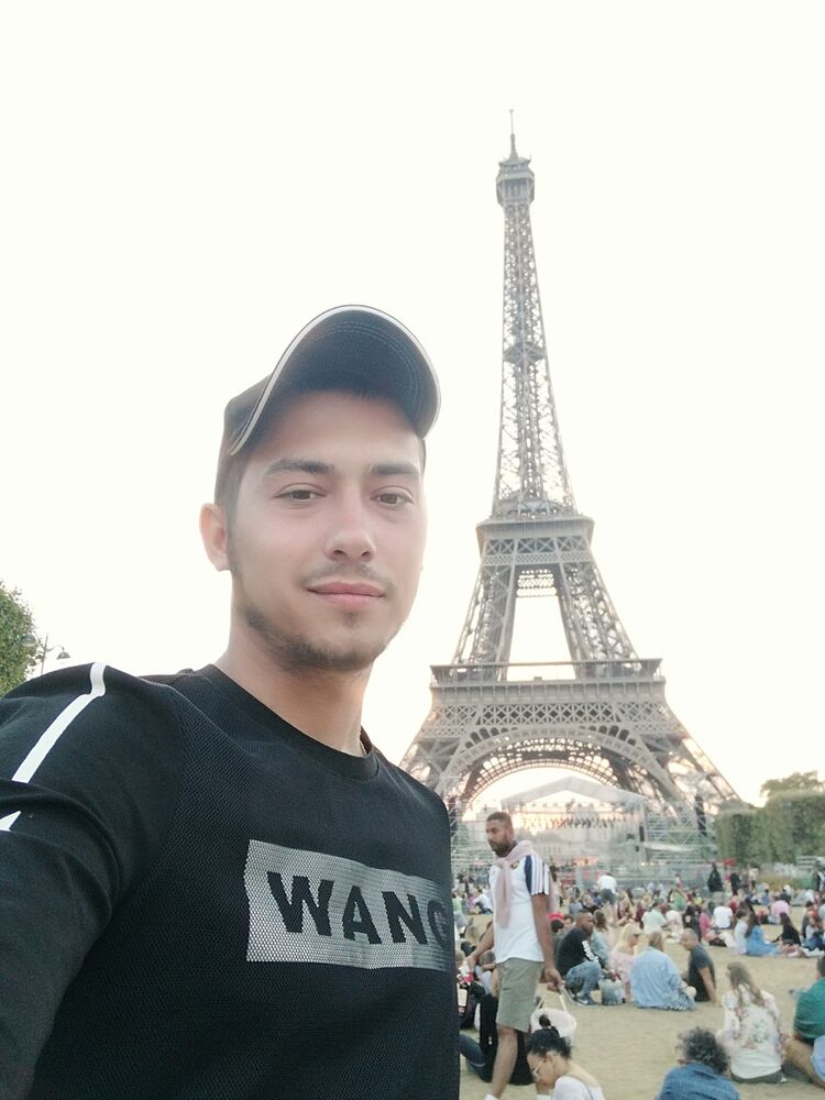  ,   Erik Moxito, 32 ,   ,   , c 