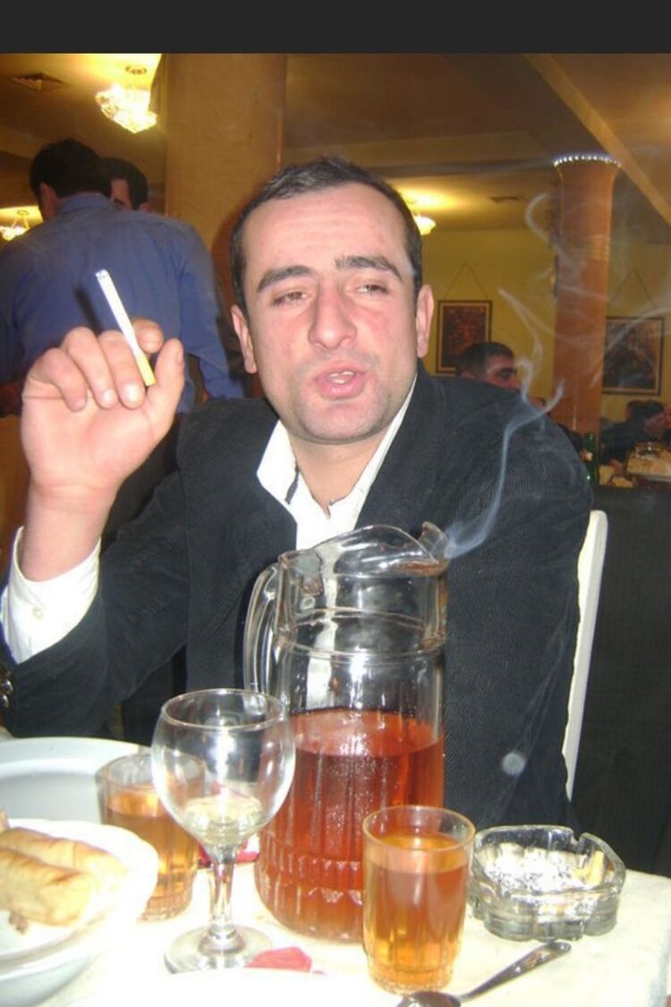  18032517  Gio, 42 ,    