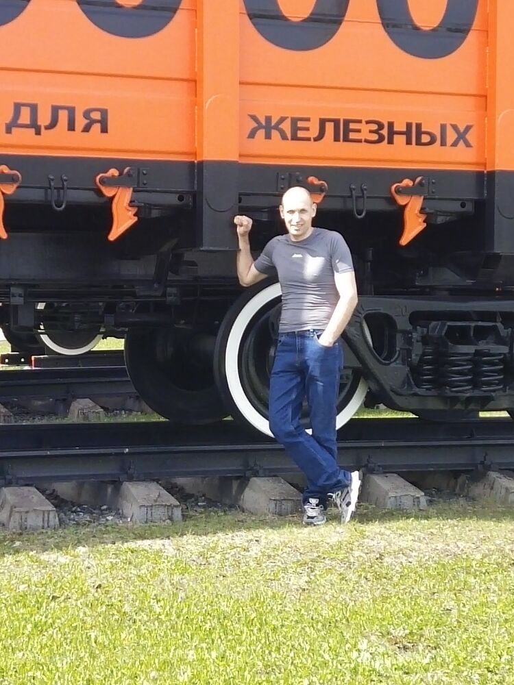  46771727  Igor, 42 ,     