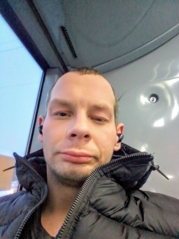  40608517  , 36 ,    -