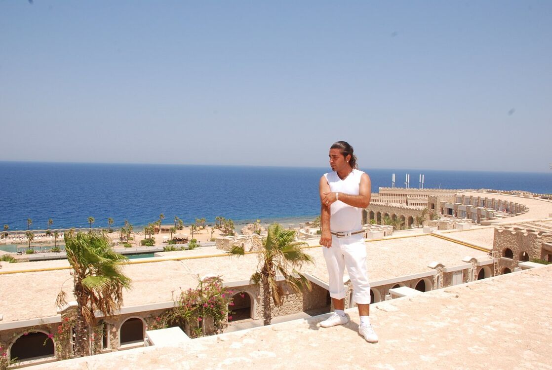  24454827  Taylan, 39 ,    