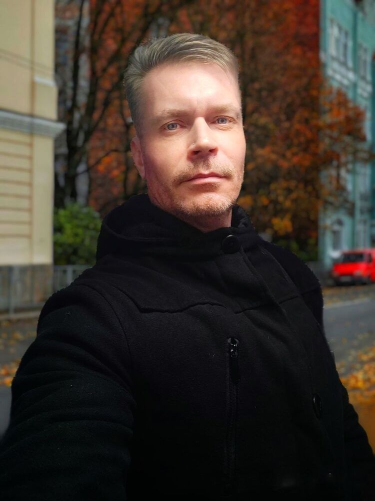  ,   Deja Vu, 44 ,   ,   , c 