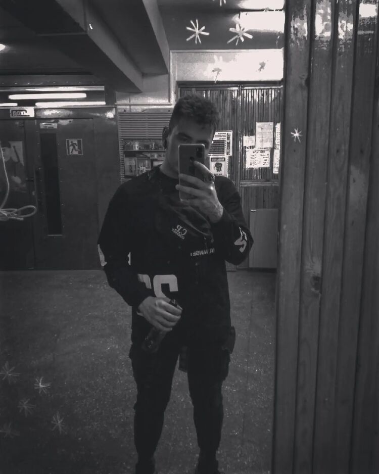 37532517  , 23 ,    
