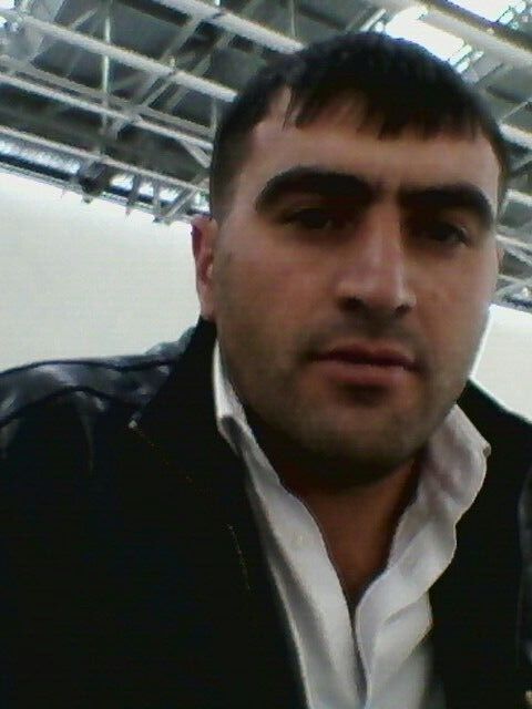  ,   Sarkis, 35 ,   ,   