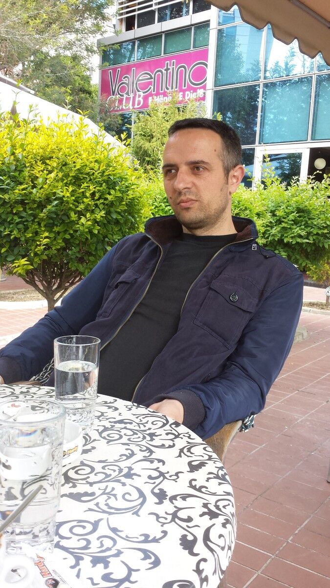  ,   Toni, 43 ,   ,   , c 