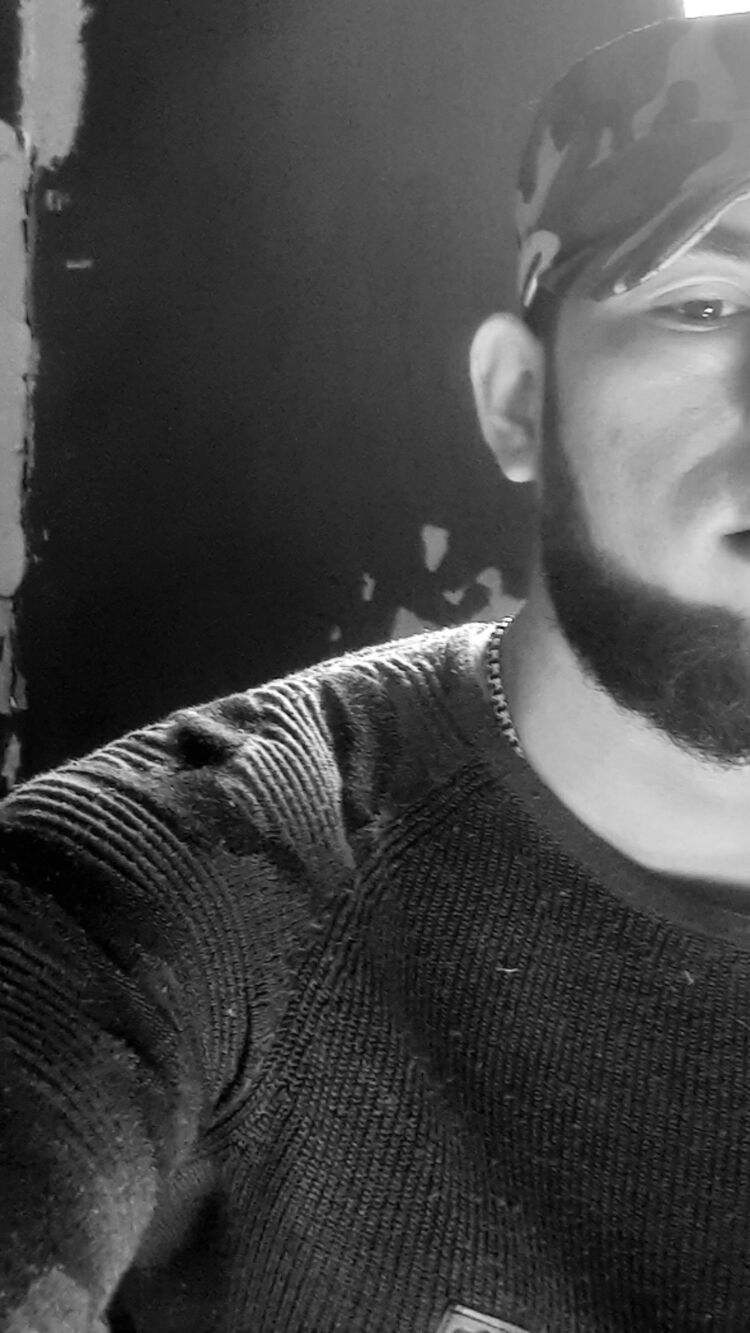  34688167  , 33 ,    Sangin