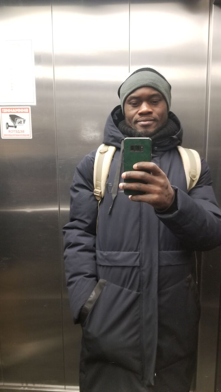  49956807  Fabrice, 32 ,    