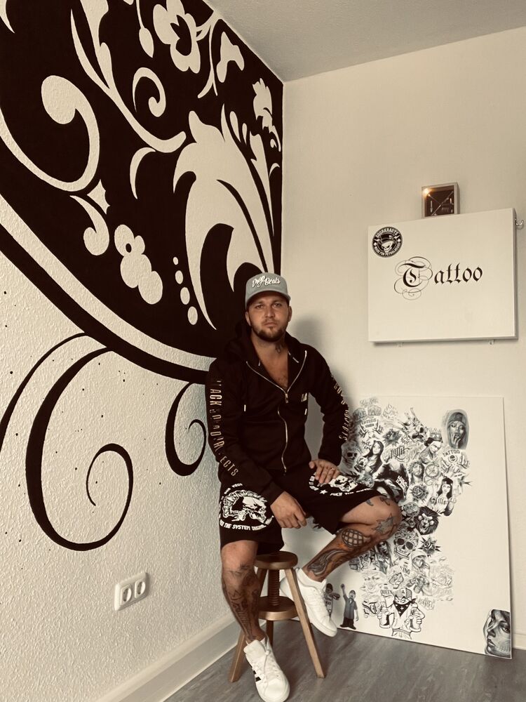  39243677  Anton, 36 ,    Strausberg