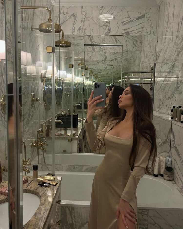  37700487  , 22 ,    -