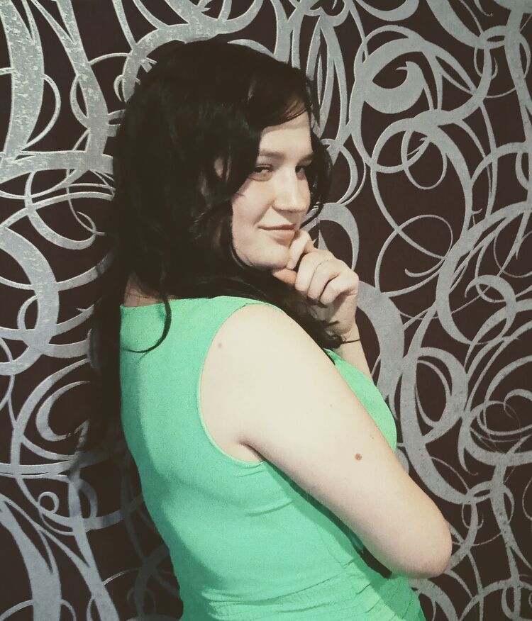  33261177  Natalia, 24 ,    