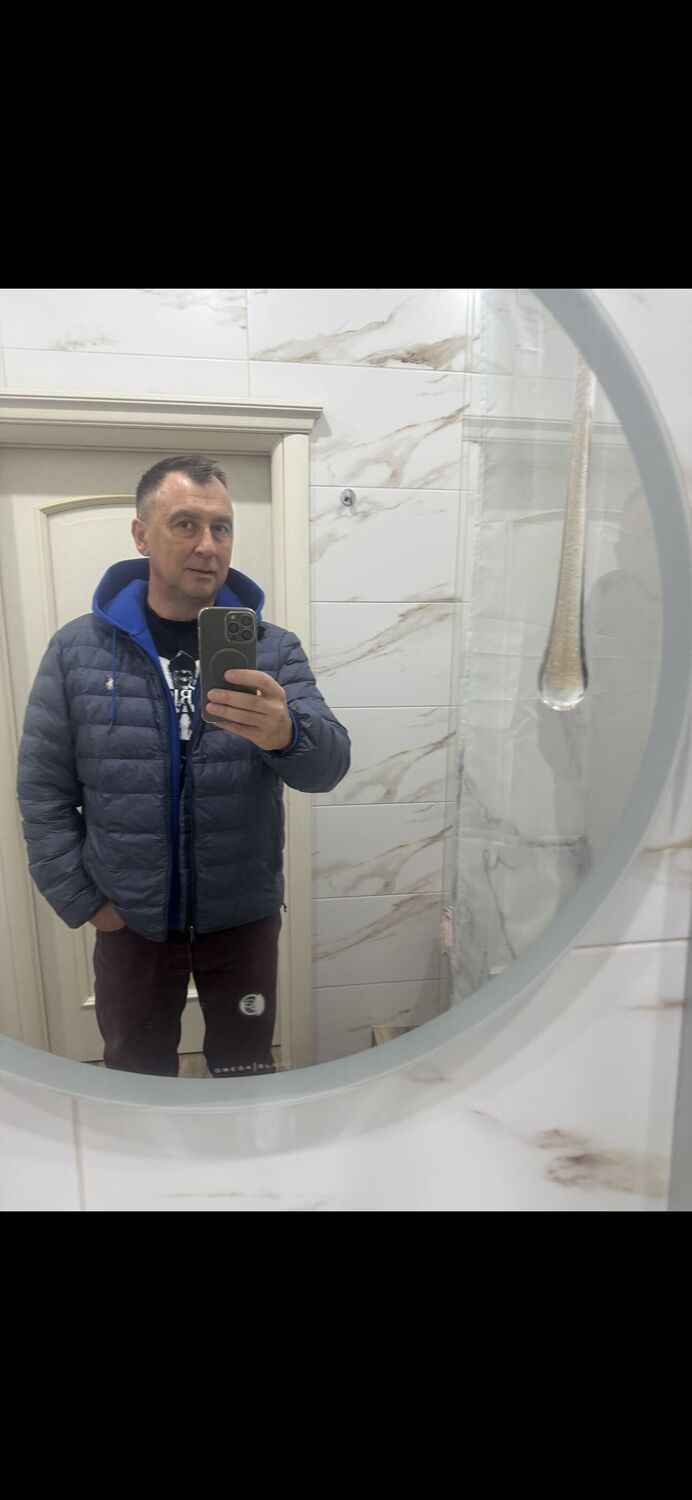  49811977  , 52 ,    
