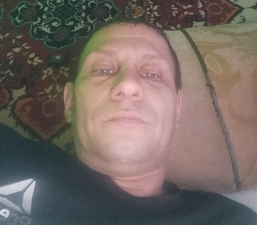  32557037  Vitalya, 43 ,    