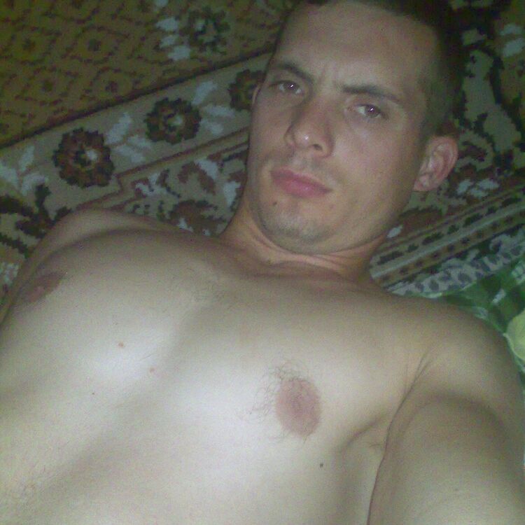  11691167  Andrzej, 33 ,    
