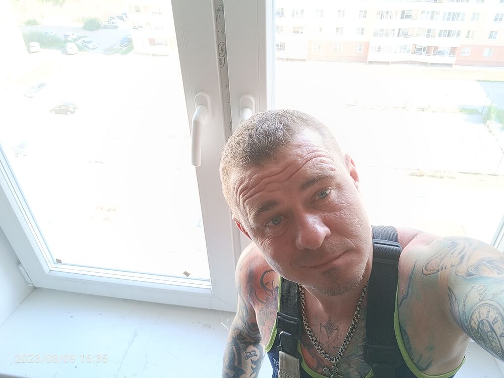  36734697  Igor Ray, 38 ,    