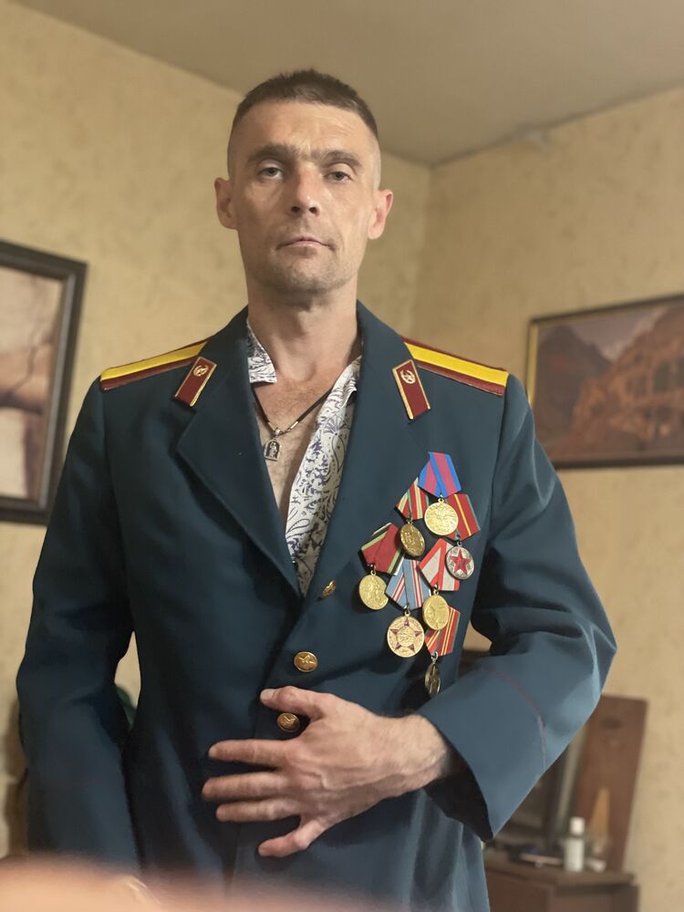 ���� 37137927 ������� �����, 42 ����, ���� ���������� � �����