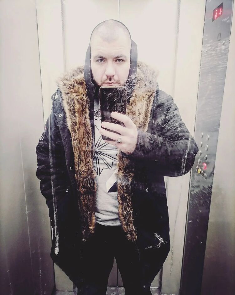  47740747  , 28 ,    