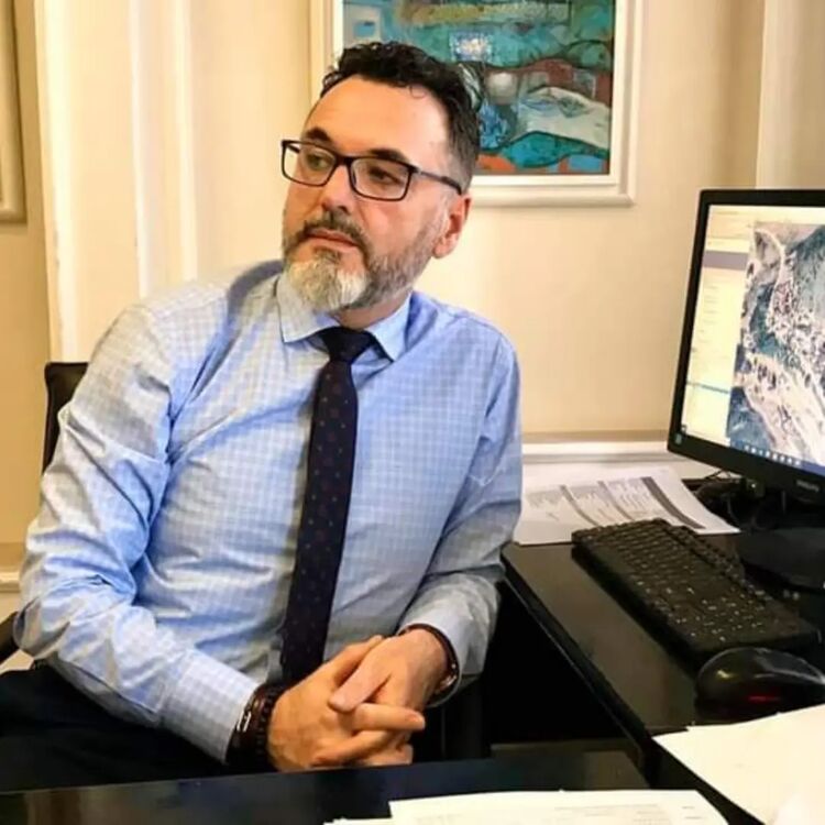 Loja,   Dr Collins, 52 ,   ,   